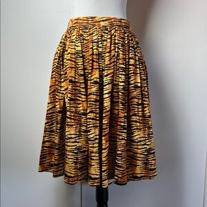 🦄 NEW Deadly Dames Tiger Print Swing Skirt 🦄 from Pinup Couture NWT
